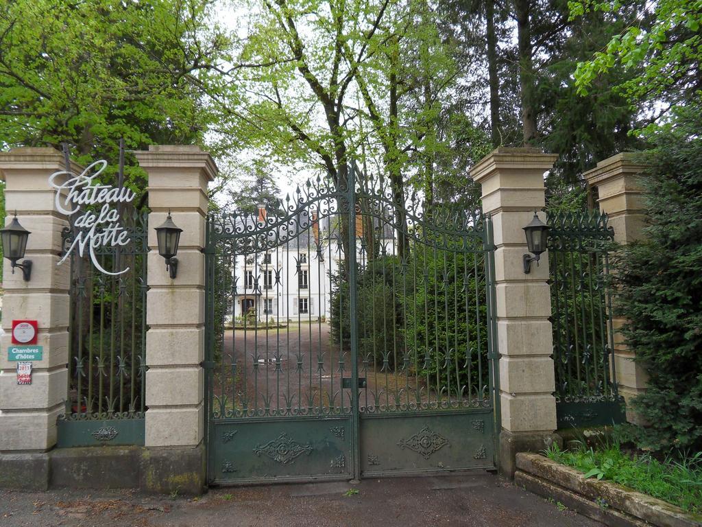 Chateau De La Motte Noailly ภายนอก รูปภาพ