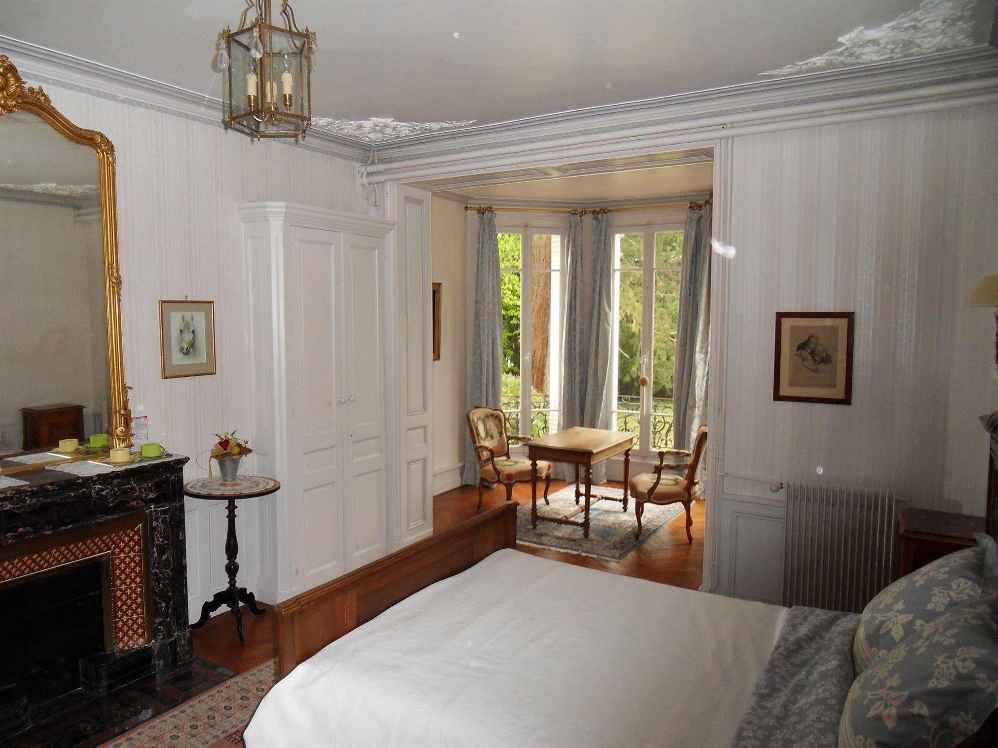 Chateau De La Motte Noailly ภายนอก รูปภาพ