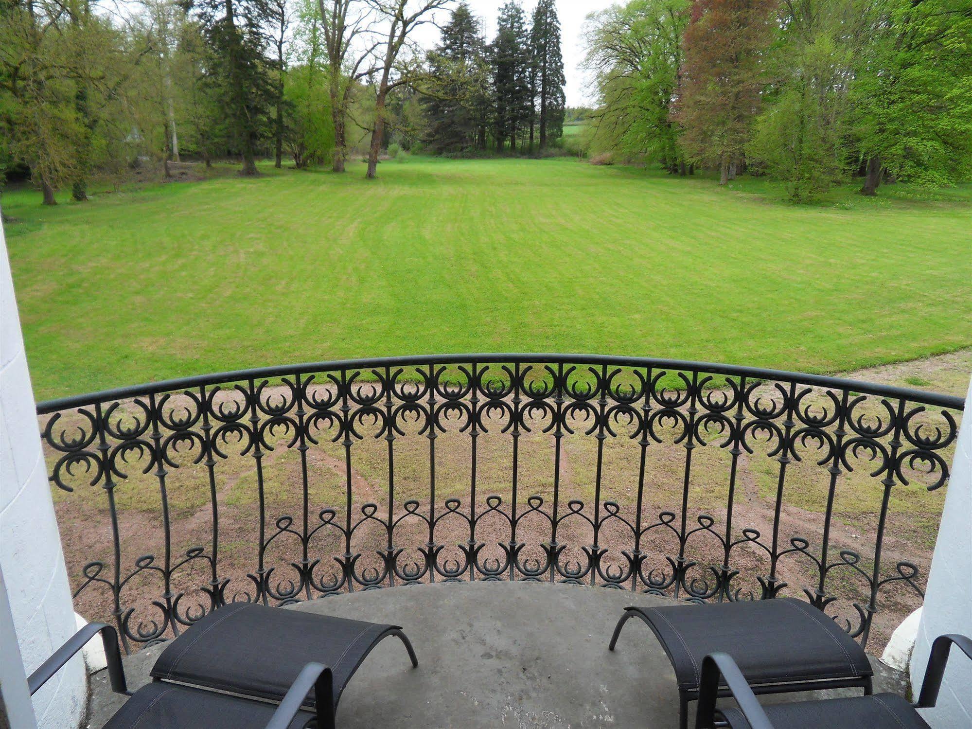 Chateau De La Motte Noailly ภายนอก รูปภาพ