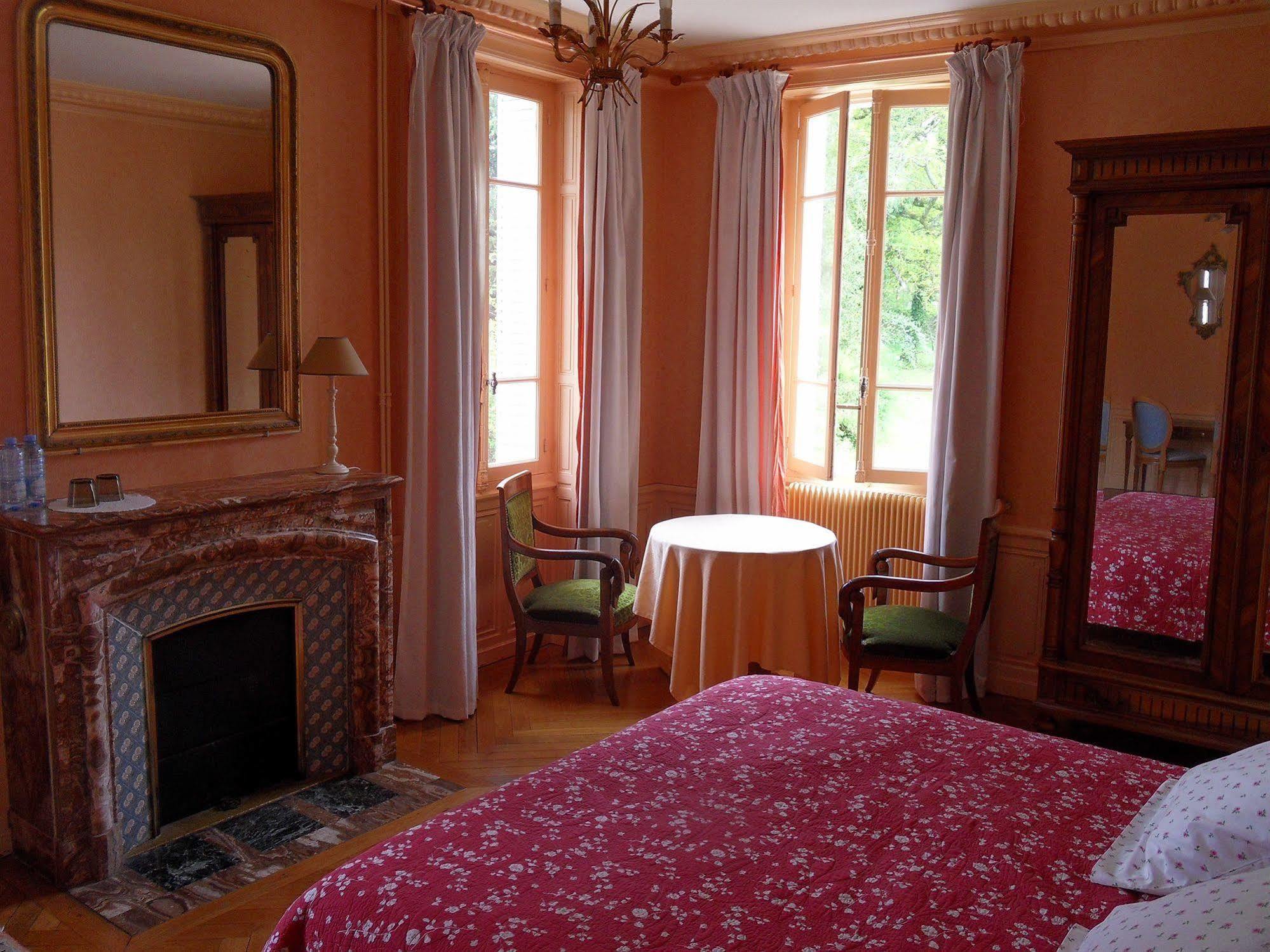 Chateau De La Motte Noailly ภายนอก รูปภาพ